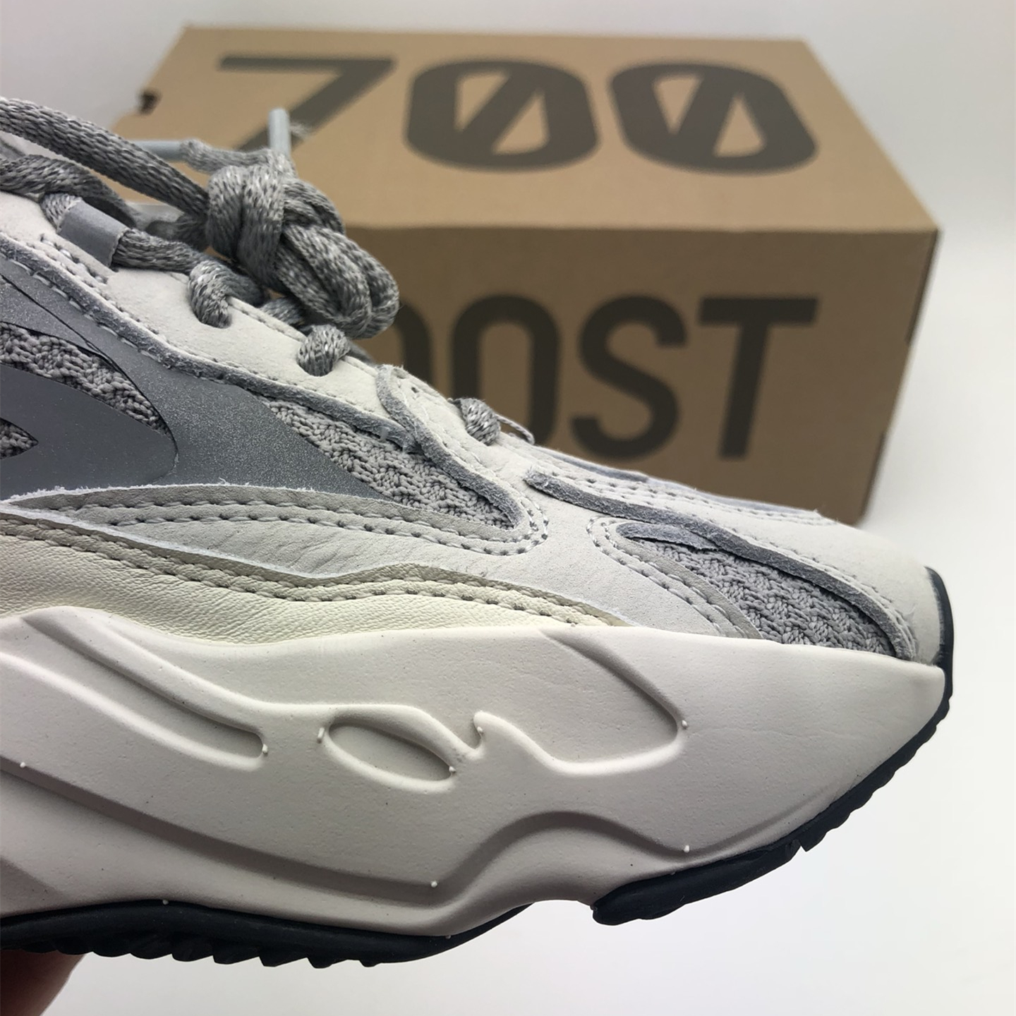 Yeezy Boost 700V2 EU36-EU47 / US3.5-US12