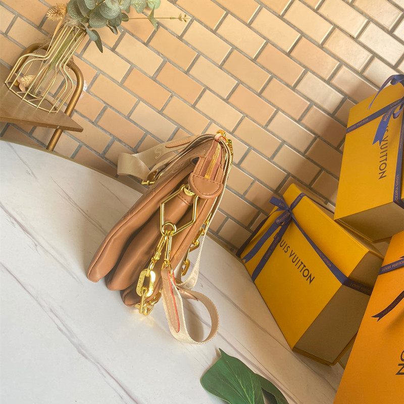 Coussin Small Bag Camel Size 26*20*12cm