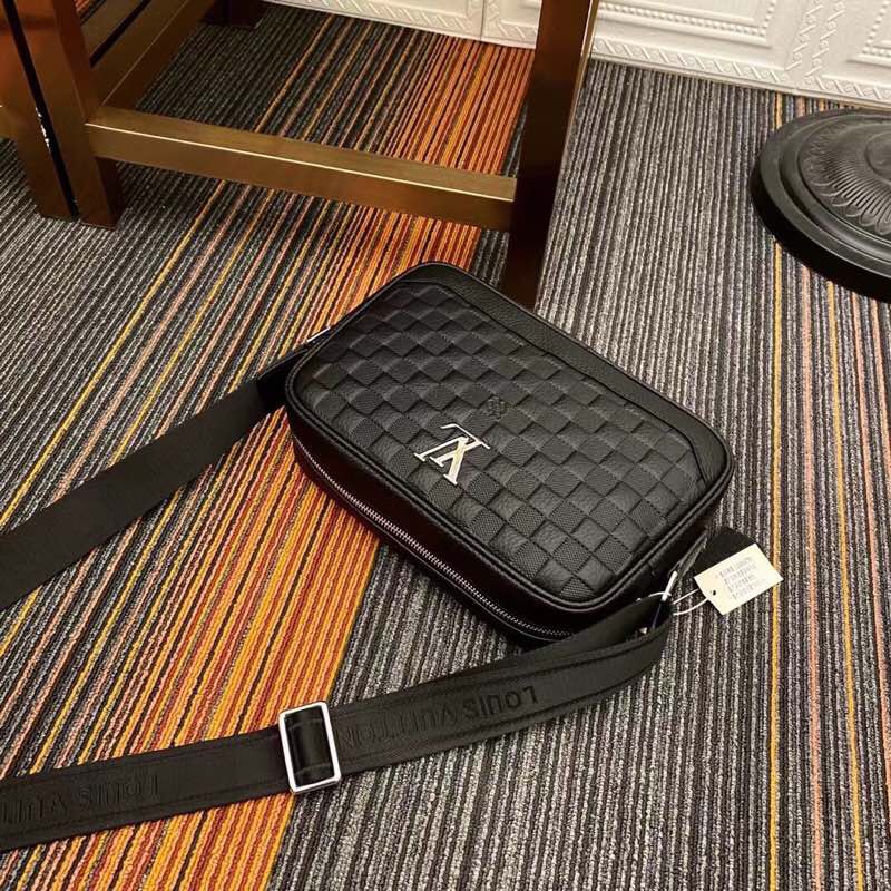 Men's Crossbody Bag Size 26*17*8 cm