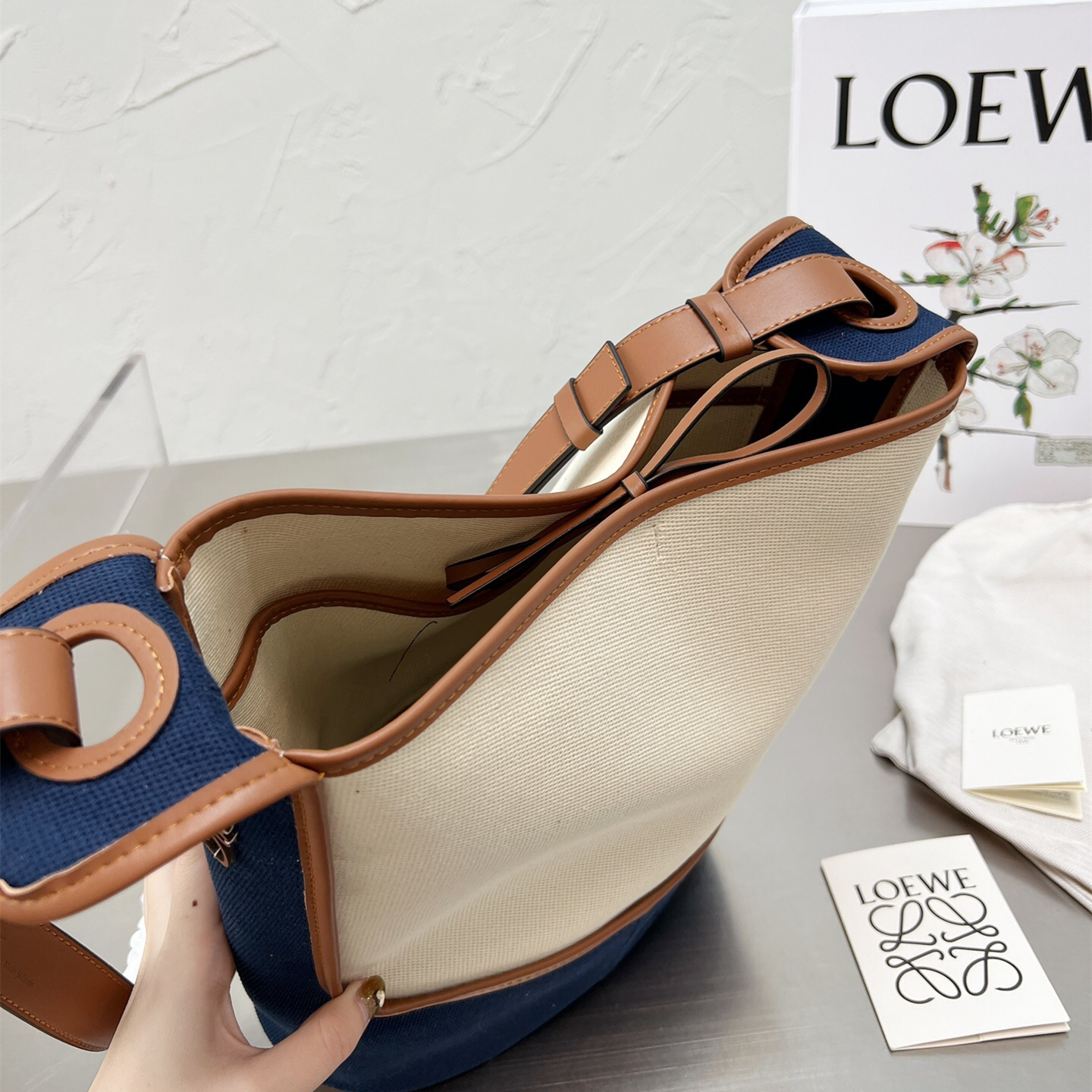 Hobo Anagram Bag Size:30*27CM