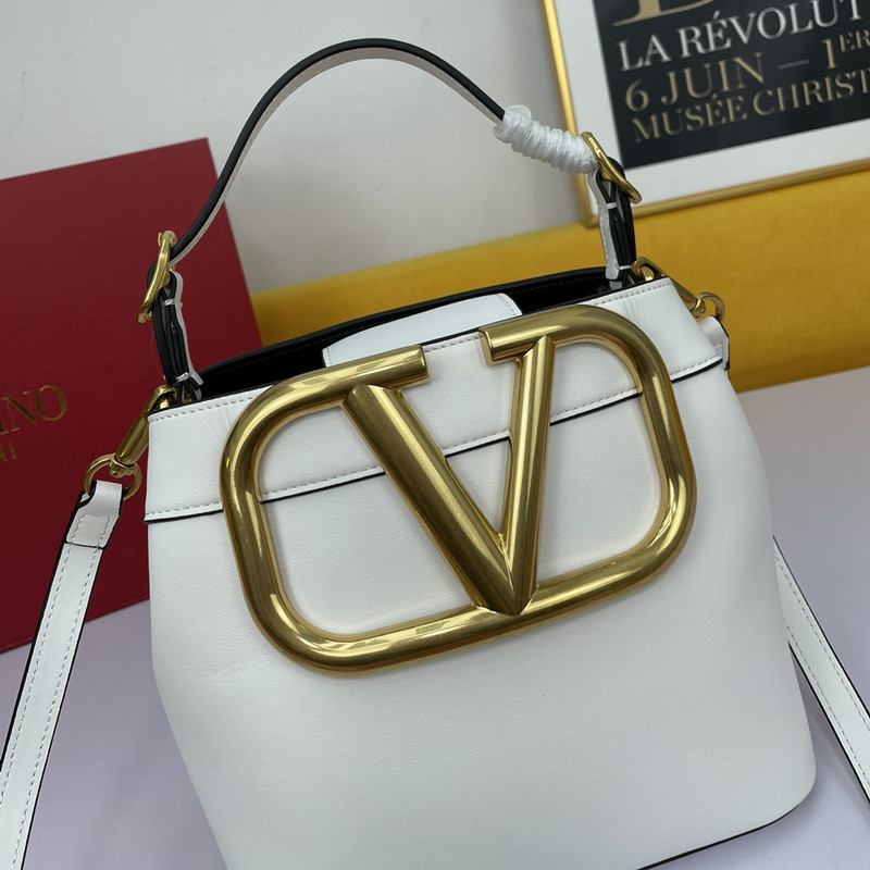 Garavani Supervee Women's Clutch Bag Crossbody Bags Size 20*19*12 cm