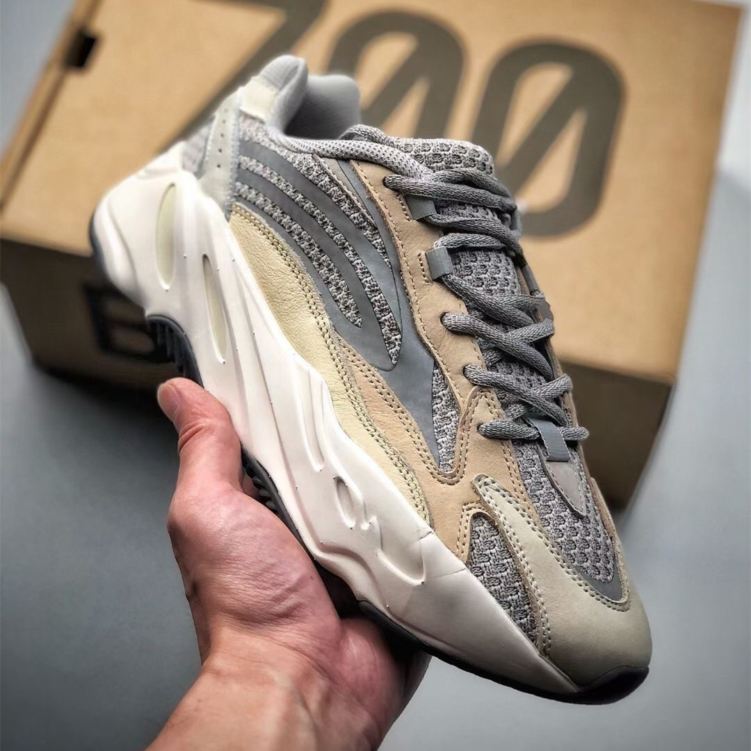 Yeezy Boost 700V2 EU36-EU47 / US3.5-US12