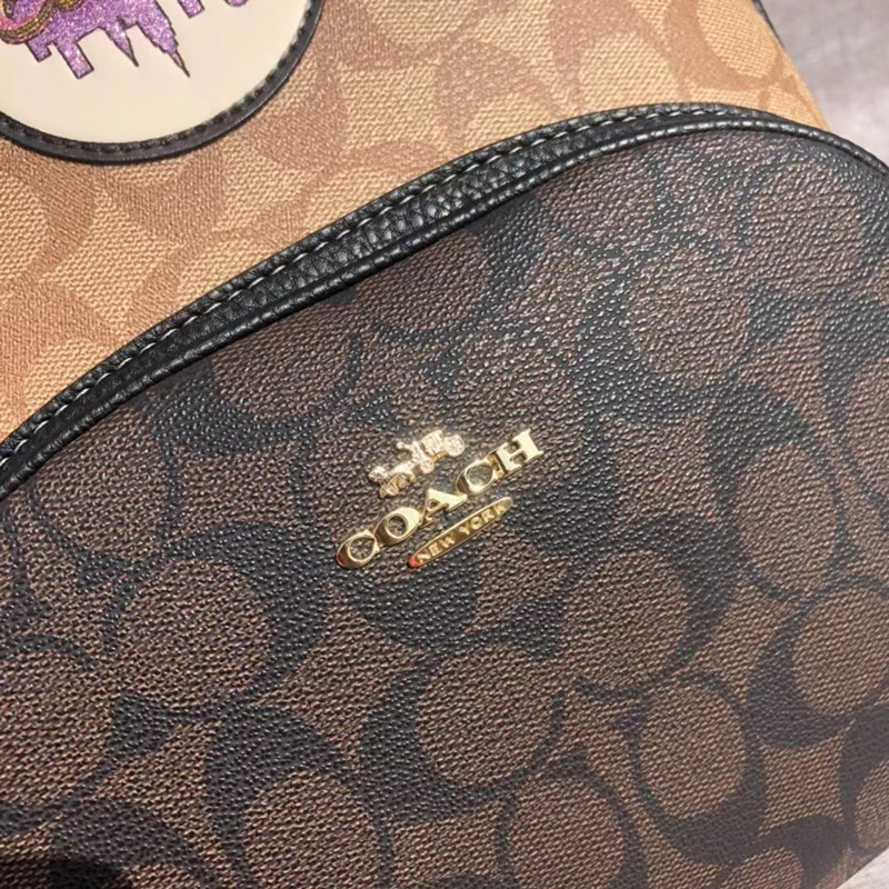 Christmas Limited Models Of Women's Medium Cowhide Zipper Backpack Size 34 * 27 * 10 cm