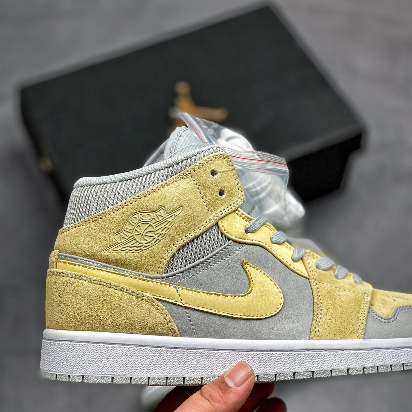 Air Jordan 1 Mid Leisure Board Shoes EU36-EU47.5/ US4-US13