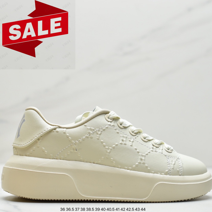 Sports casual board shoes