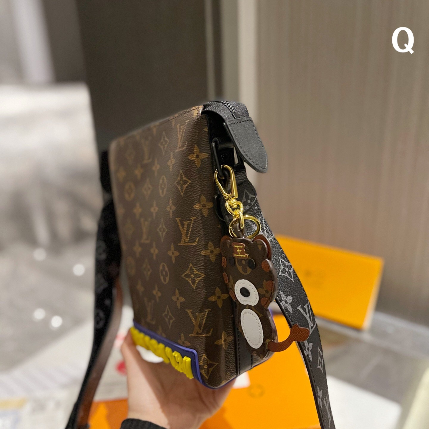 Rubber “ zoom with friends”