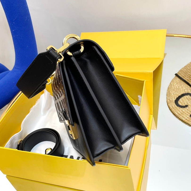 Kan I Bag size:25*19cm