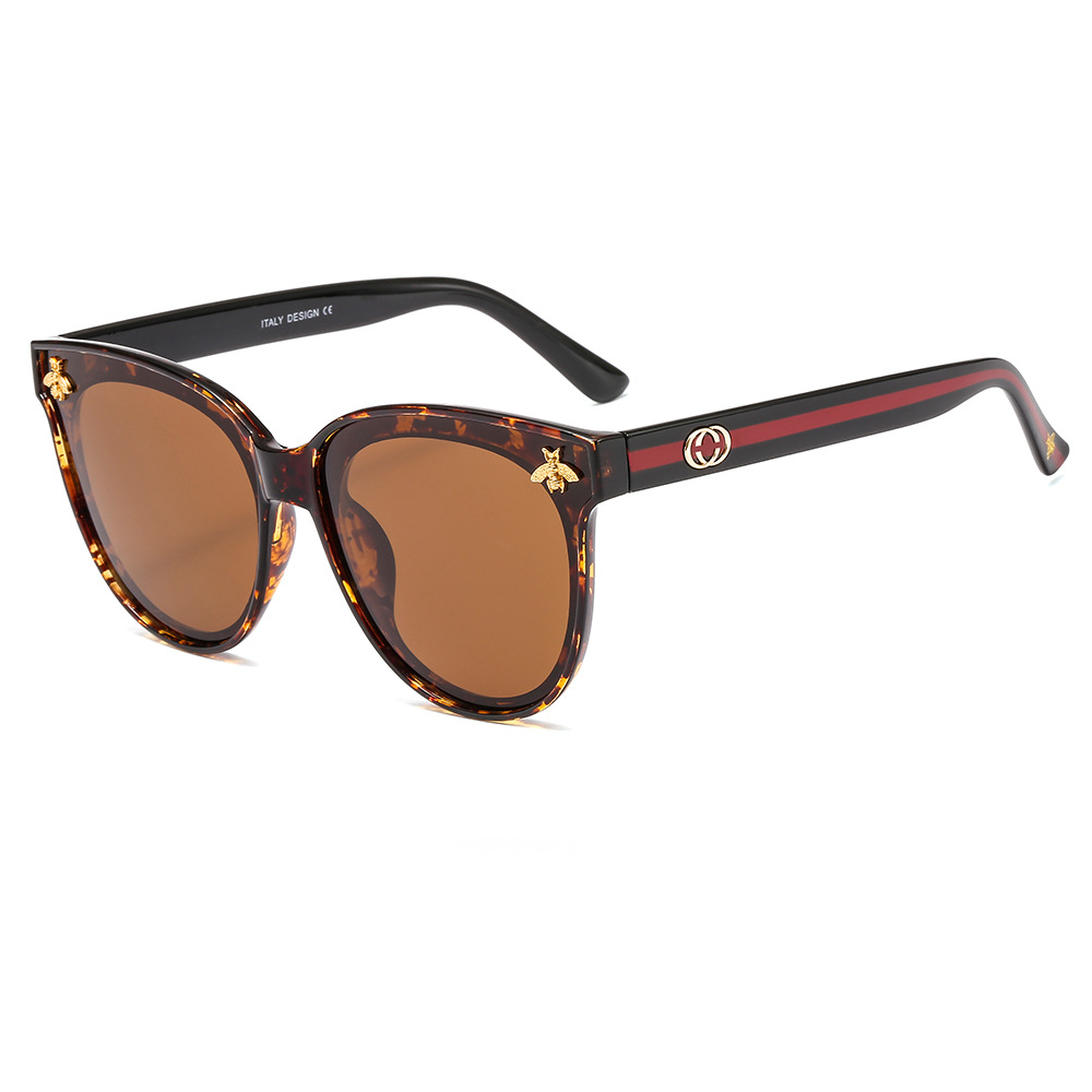 Special offer ,,Men's And Women's Sunglasses ,4 Colors