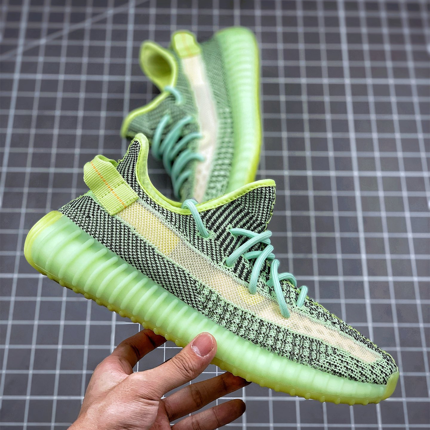 Yeezy Boost 350v2 EU36-EU48 /US4- US12.5