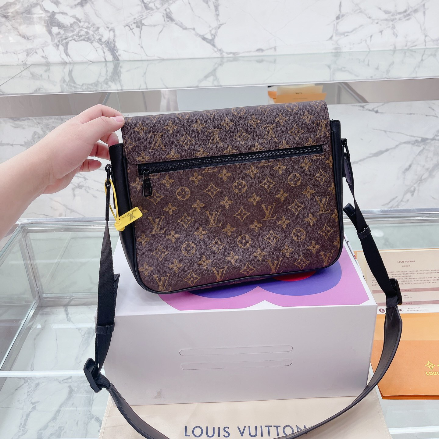 voyager Bags size:30*25cm