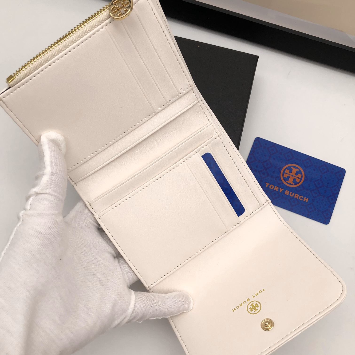 Wallet ,2 Colors, Size:11*10.5*2CM