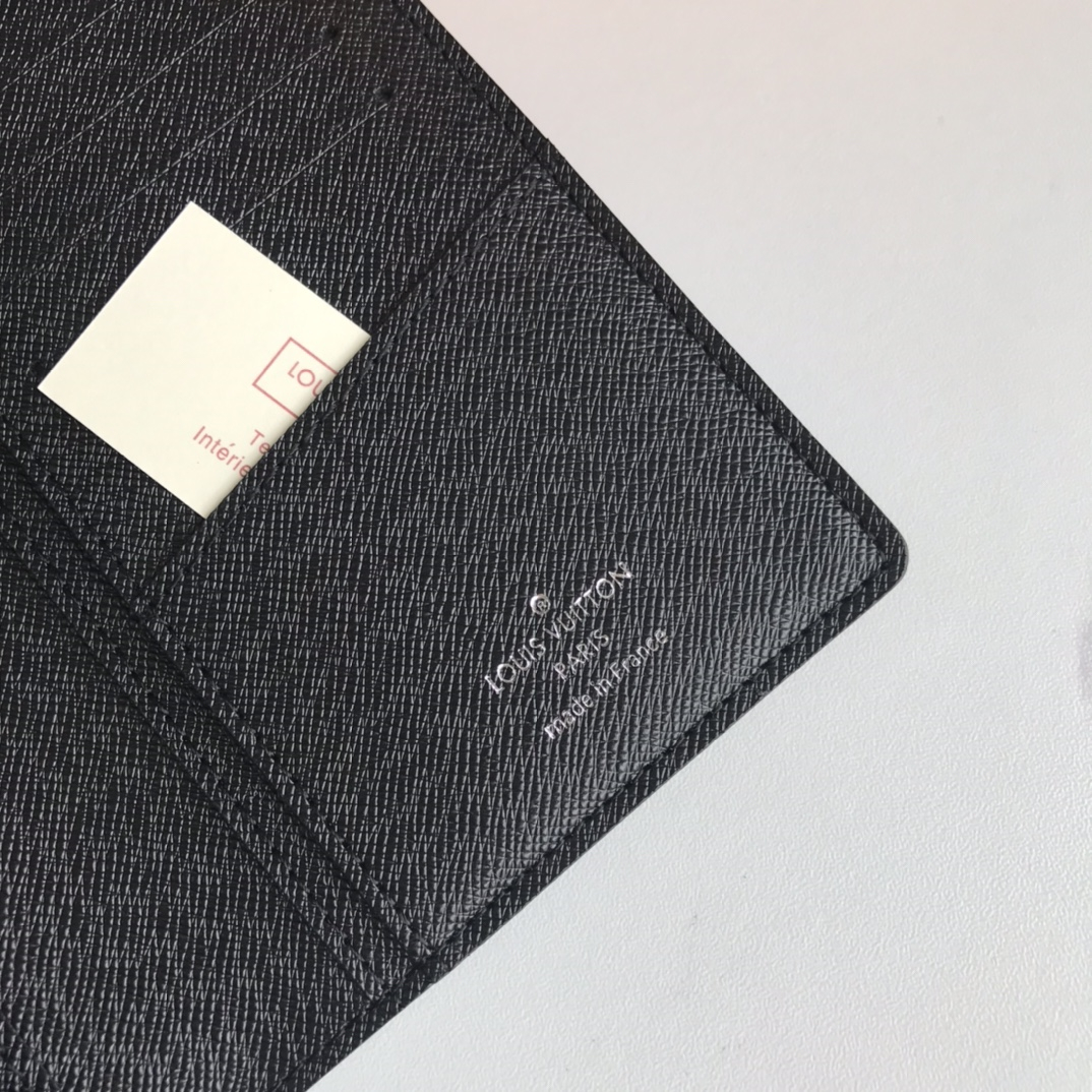 Wallets 2 colors SIZE:19*10CM