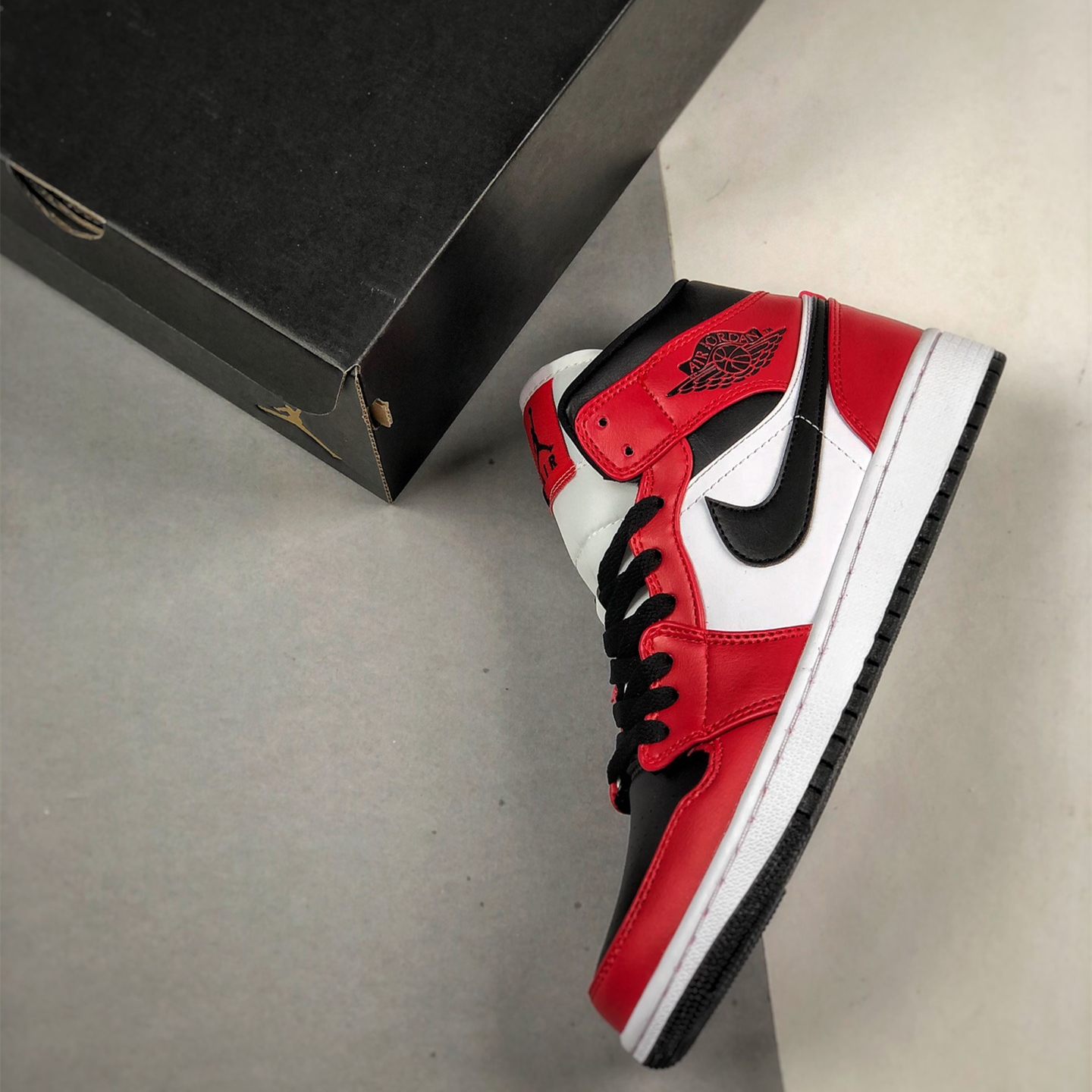 Air Jordan 1 Mid Leisure Board Shoes EU36-EU47.5/ US4-US13