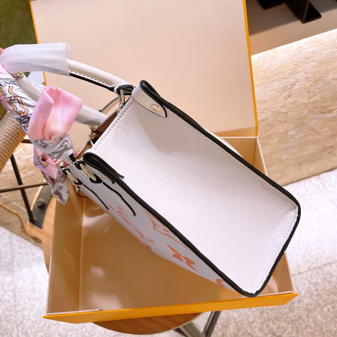 2022 Onthego bag Size:25cm