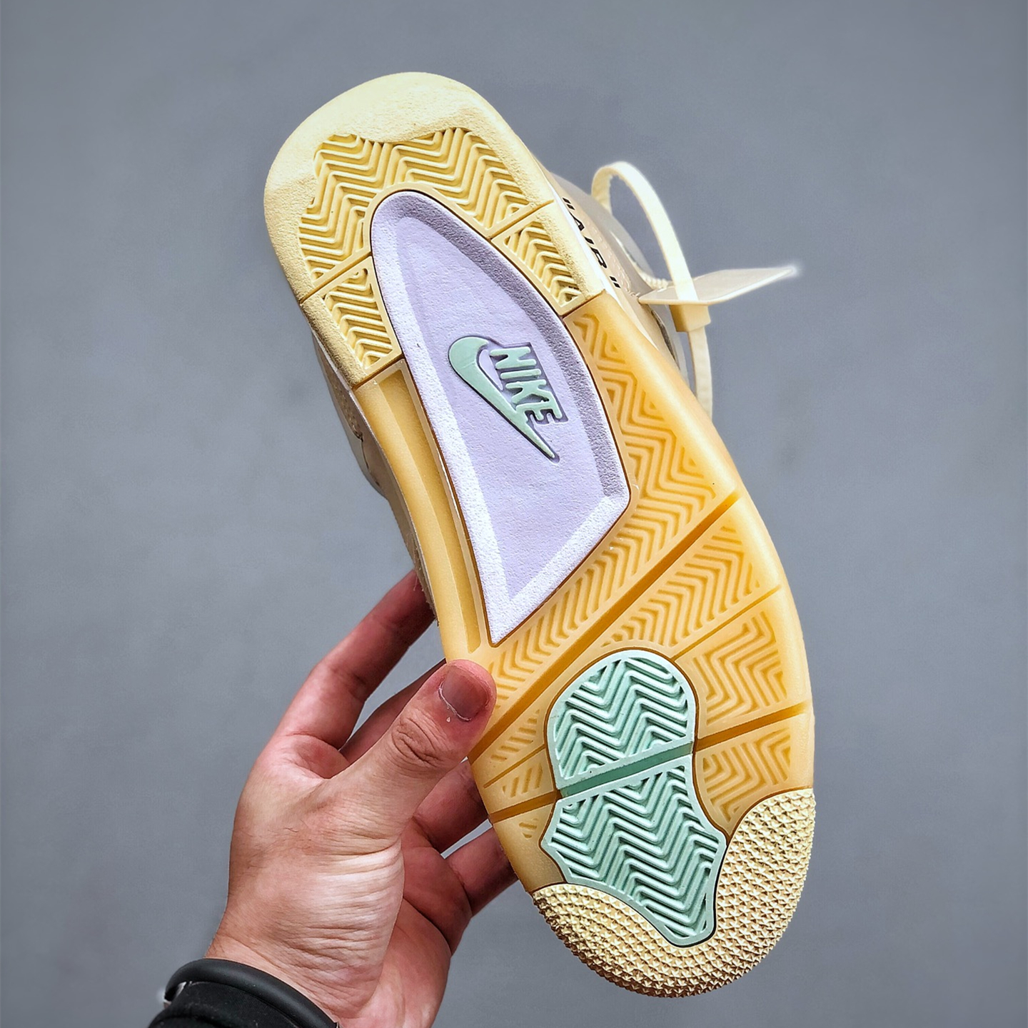 Air Jordan AJ4 'Cream/Sail'“ Basketball Shoes Size:EU36-EU47