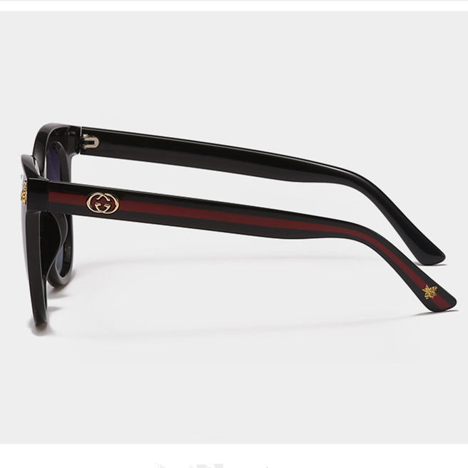 Special offer ,,Men's And Women's Sunglasses ,4 Colors