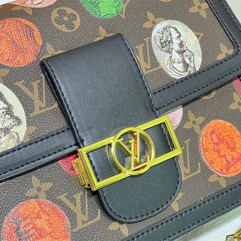 Dauphine Cameo Medium Bag Size 25*17*10.5 cm