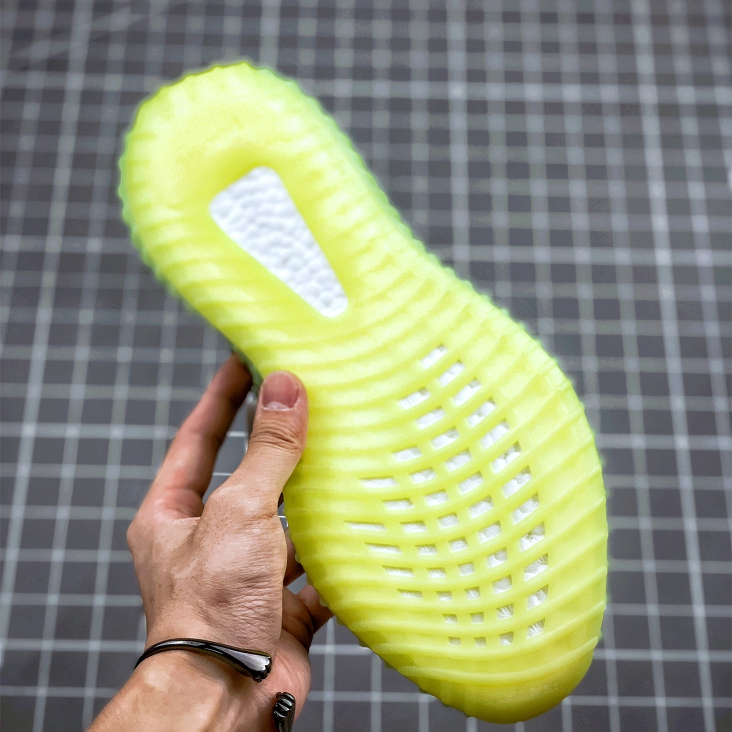 Yeezy Boost 350v2 EU36-EU48 /US4- US12.5