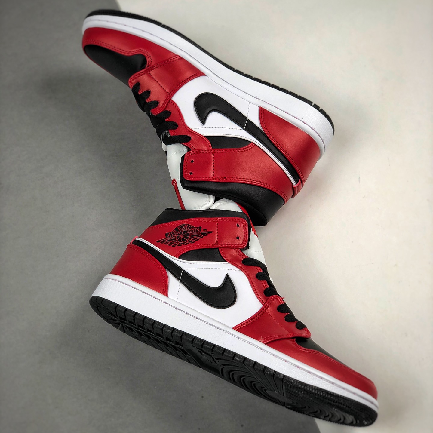 Air Jordan 1 Mid Leisure Board Shoes EU36-EU47.5/ US4-US13