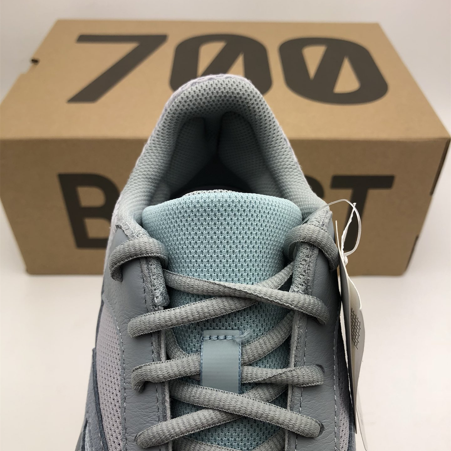Yeezy Boost 700V1 Reflective Running Shoes 3M EU36-EU47 / US3.5-US12