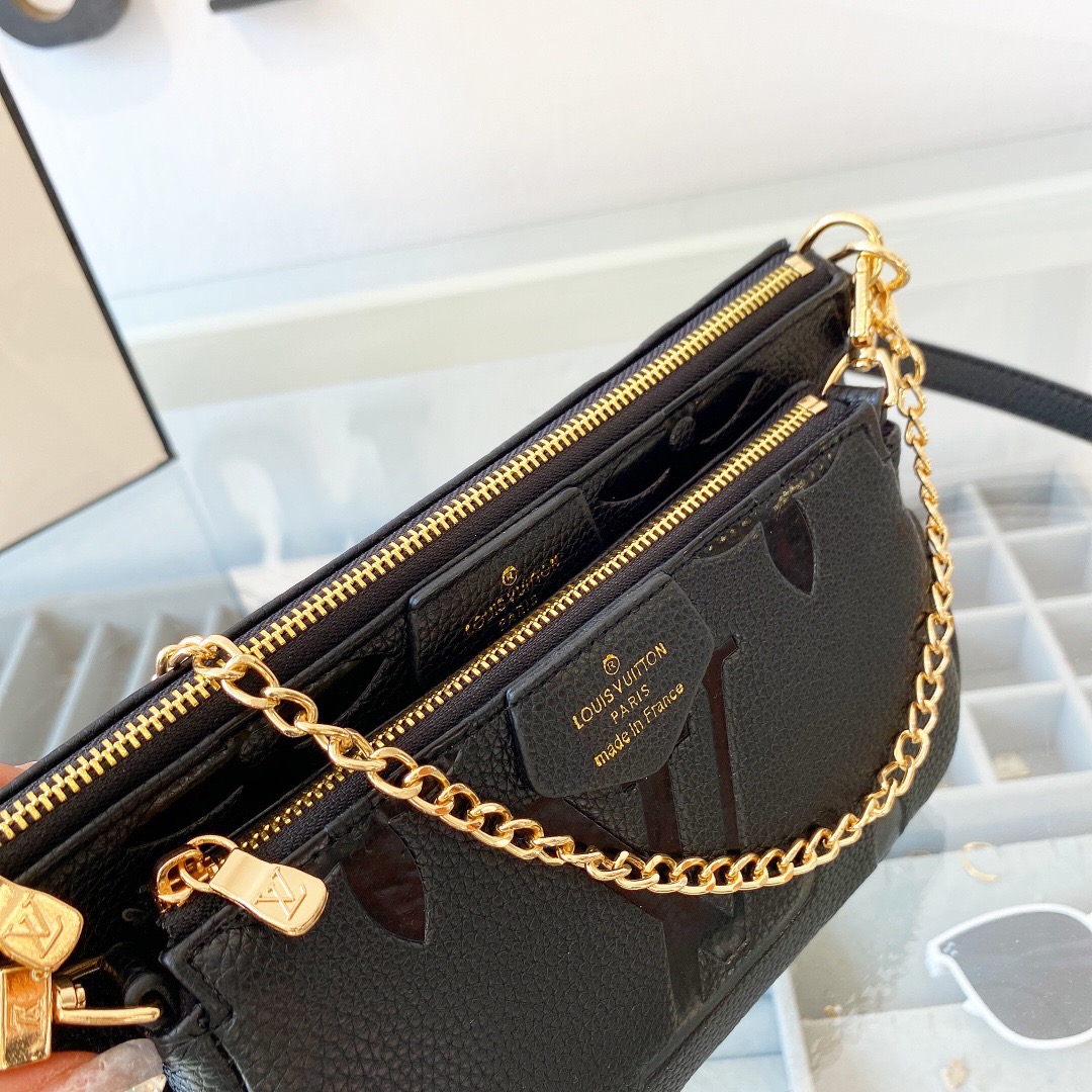 Handbags Size:17*11cm