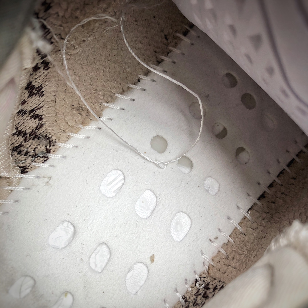 Yeezy Boost 350v2 EU36-EU48 /US4- US13