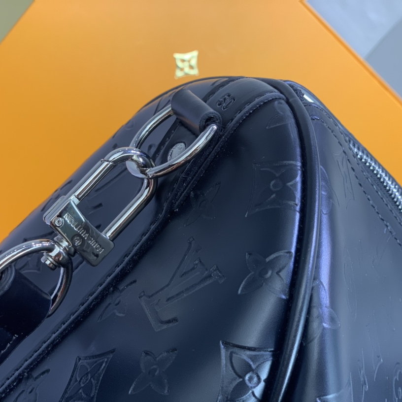 Keepall Travel bag size:50 x 29 x 22 cm