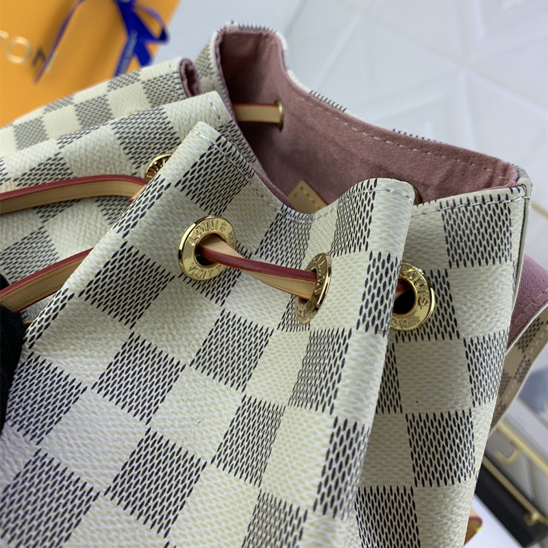 Women's Fashion Backpack School Bags Size 25.5*29*9 cm