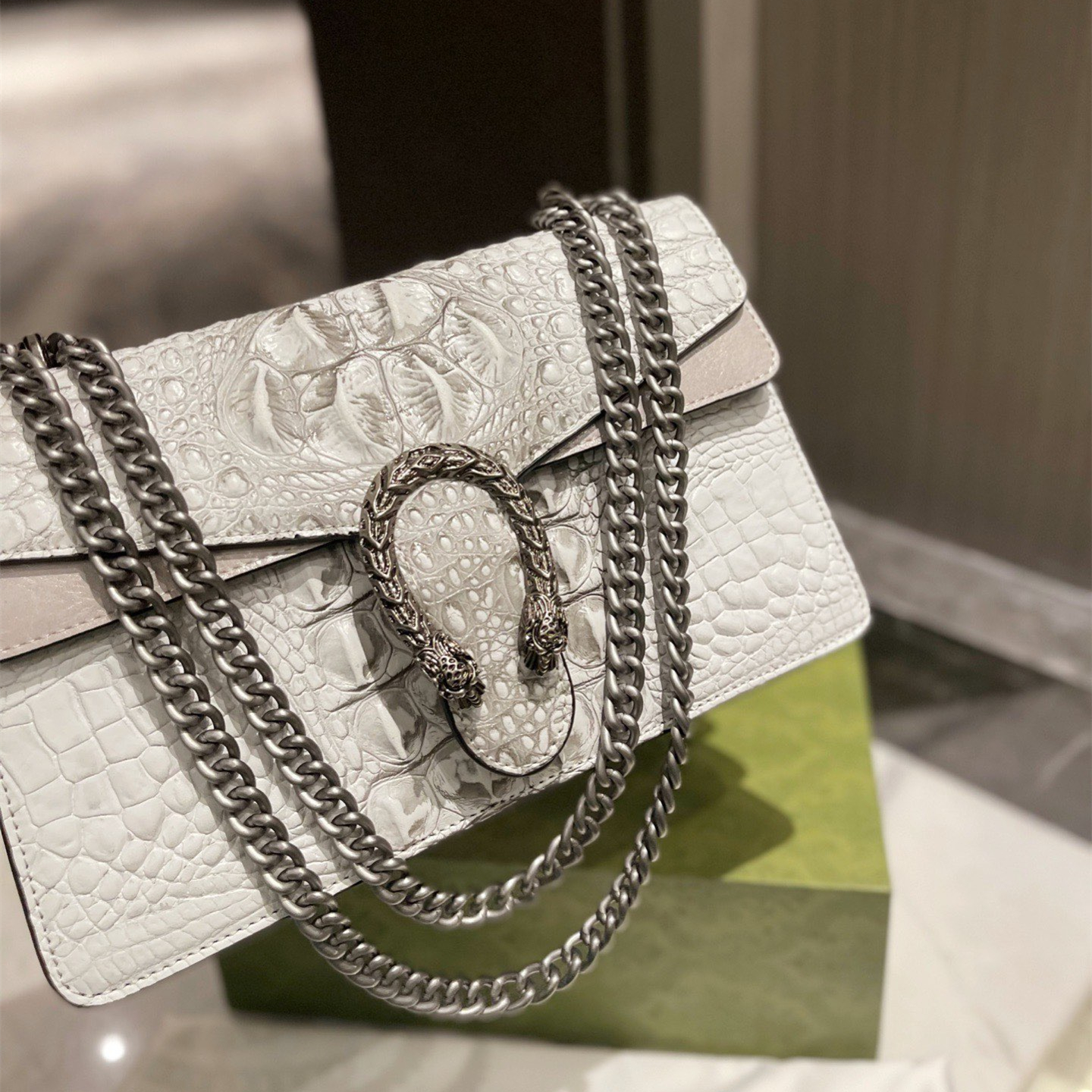 Dionysus Bags Size: 27*17cm