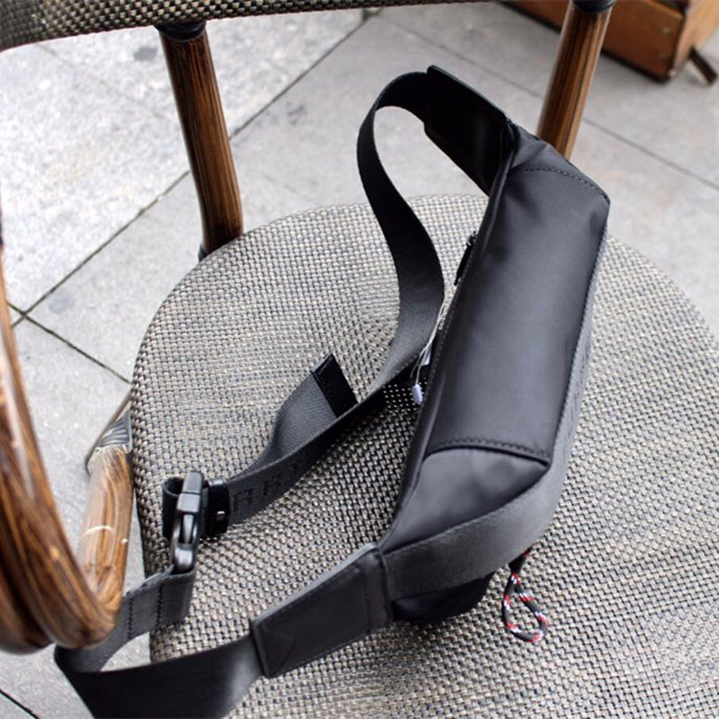 Men's Fanny Pack Chest Bag Fanny Pack Dual-use Style Size 31*7.5*16cm