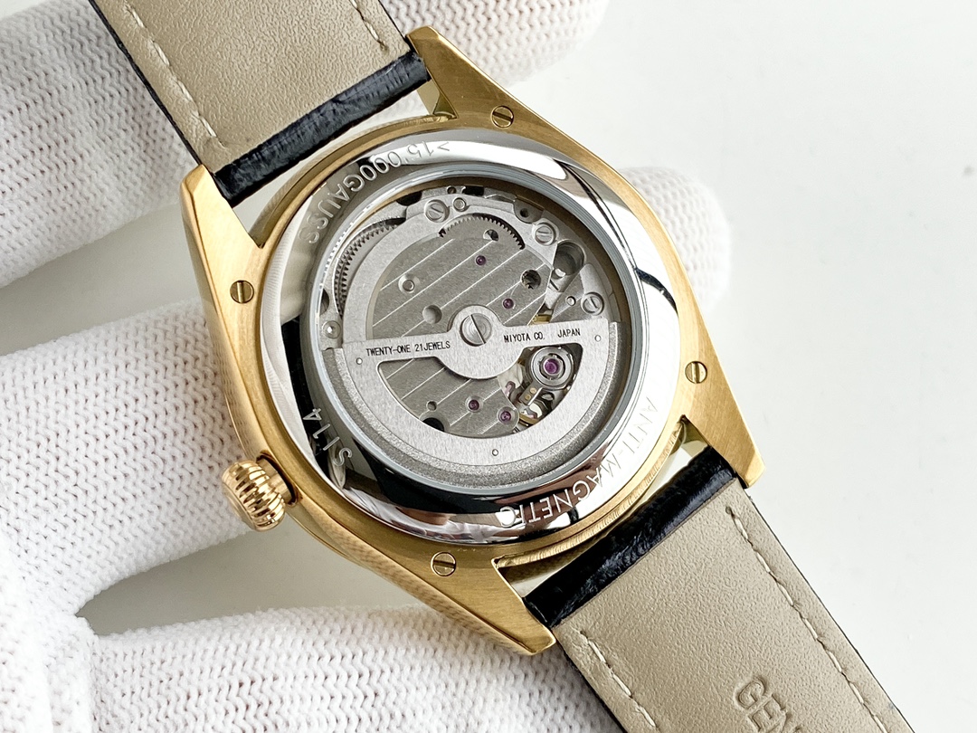 Gentlemanly style Diameter 42mm