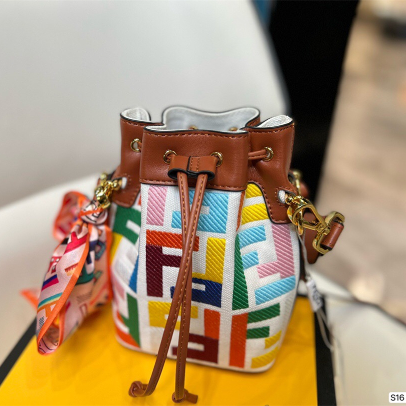 Mon Tresor Shoulder Bags SIZE:13*18CM