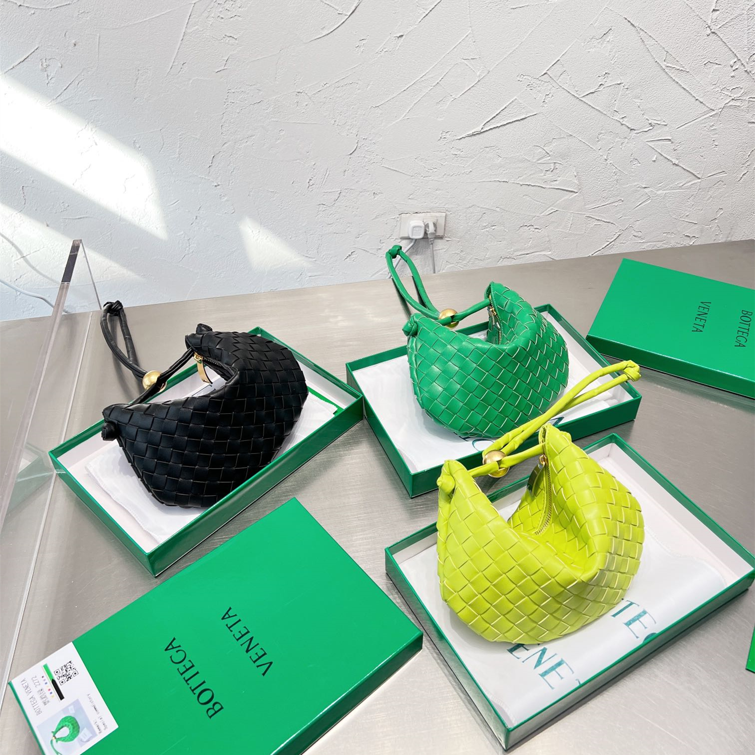 Women  New Bag   size：25*19cm