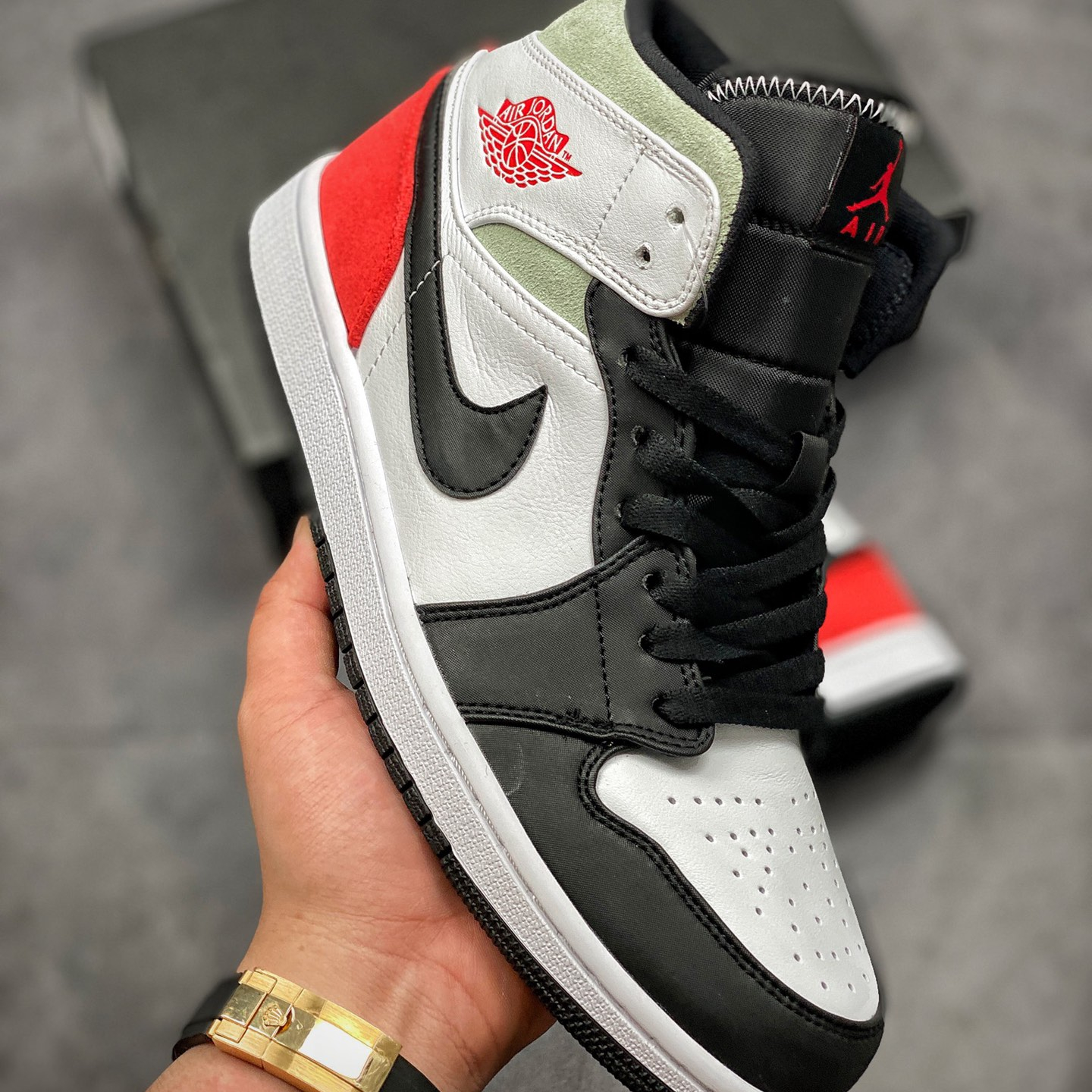 Air Jordan 1 Mid Leisure Board Shoes EU36-EU47.5/ US4-US13