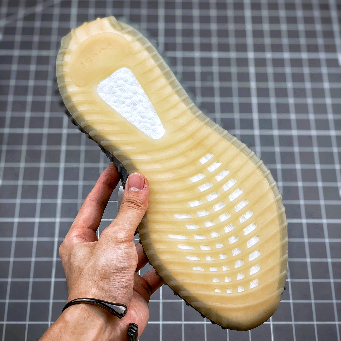 Yeezy Boost 350v2 Israfil EU36-EU47 /US4- US12.5