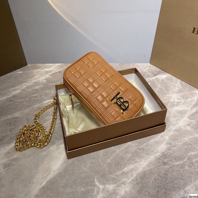 Lola Phone Bag In Quilted Lambskin Size 11 * 3 *19 cmcm