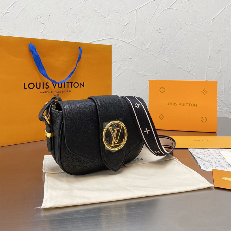 Pont 9 Soft Medium Bag Black Size 25*17.5*8 cm