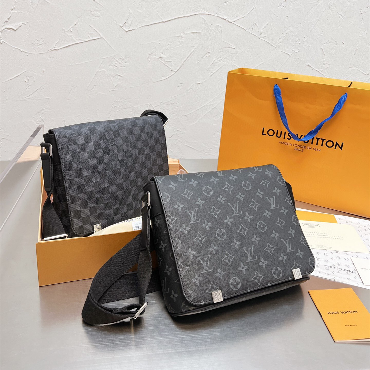 district Bags size:25cm