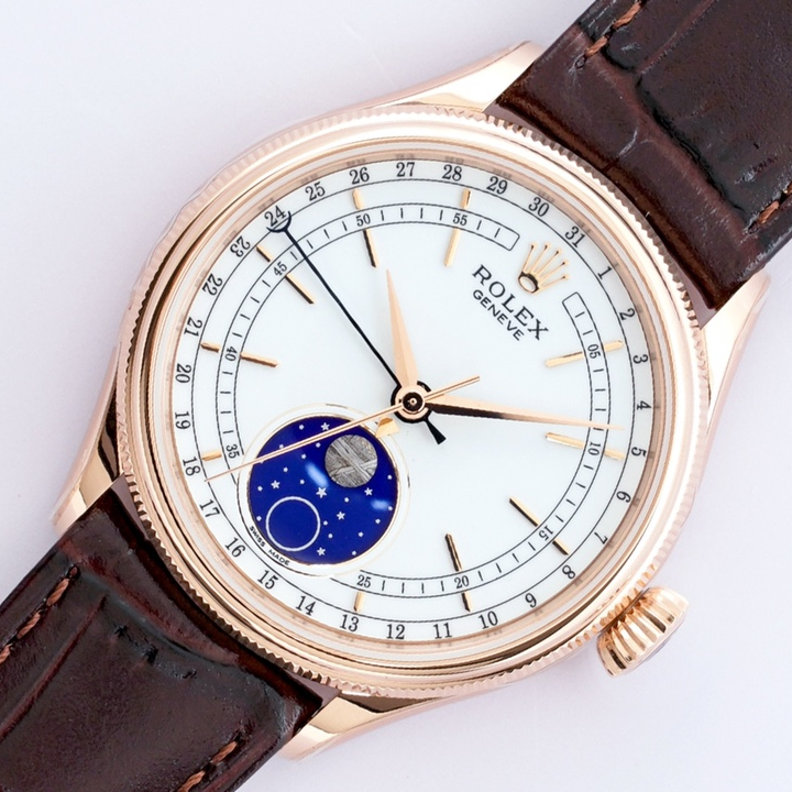 EW Cellini Log 39 diameter 39 mm, thickness 12.5 mm.