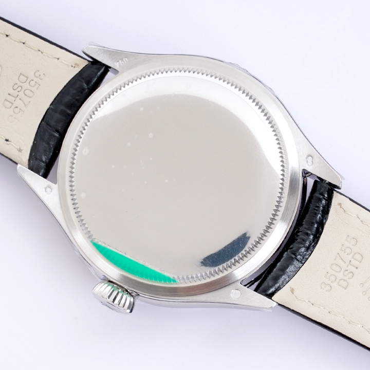 EW Cellini Log 39 diameter 39 mm, thickness 12.5 mm.