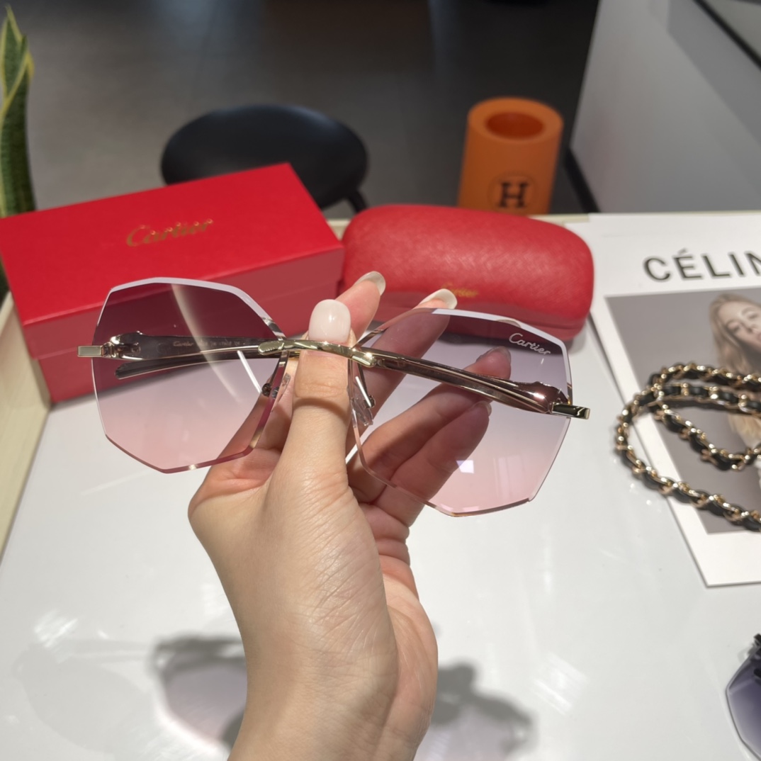 Men's and Women's 2022 New Sunglasses 6 Colors