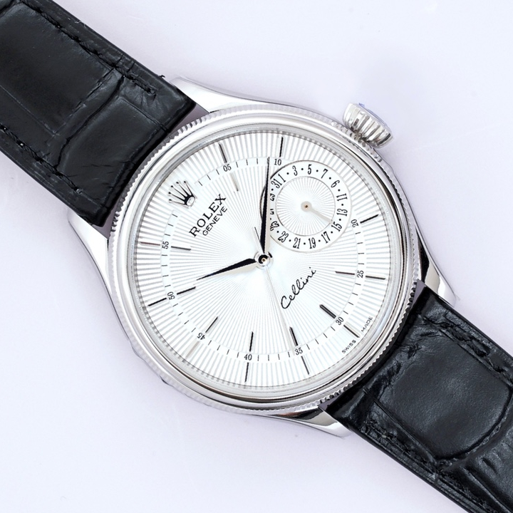 EW Cellini Log 39 diameter 39 mm, thickness 12.5 mm.