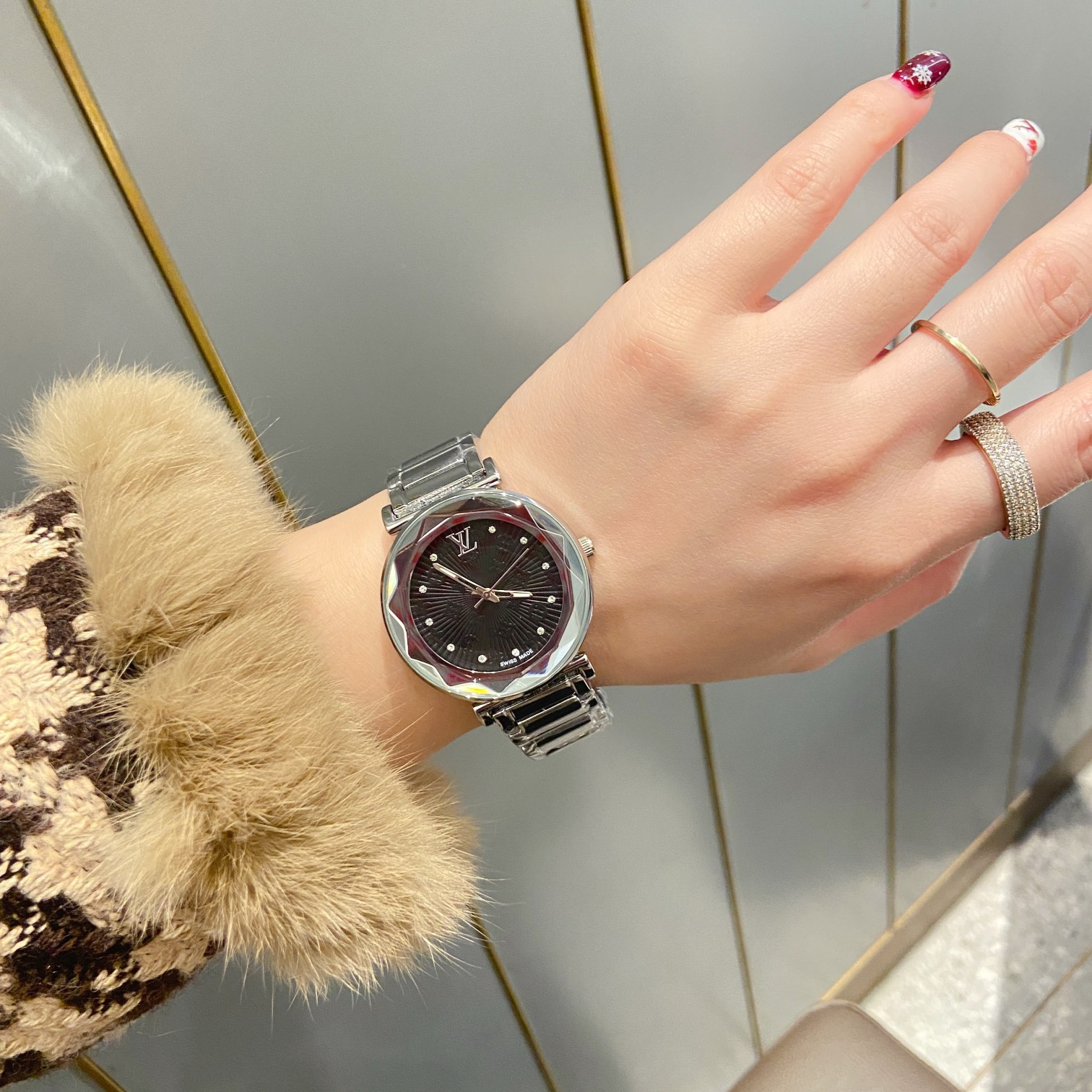 Watch 4 Colors Size:36mm