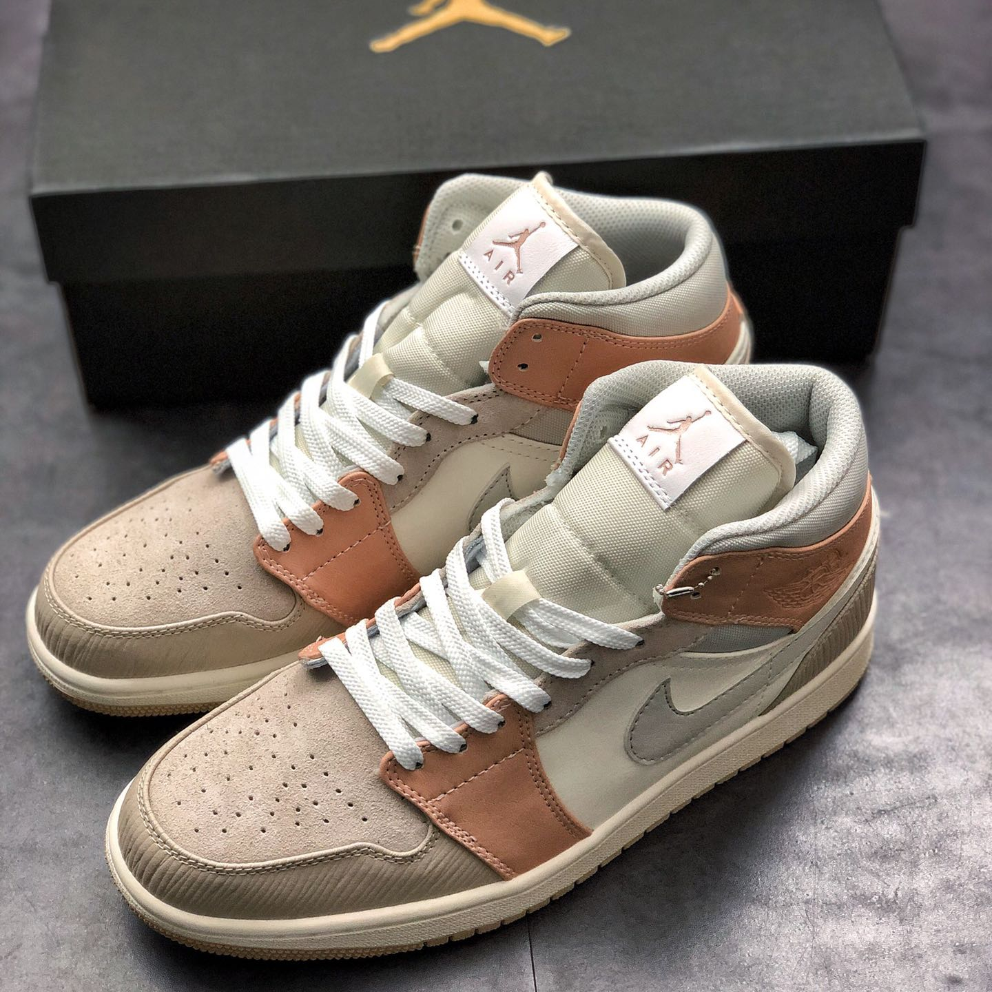 Air Jordan 1 Mid Leisure Board Shoes EU36-EU47.5/ US4-US13