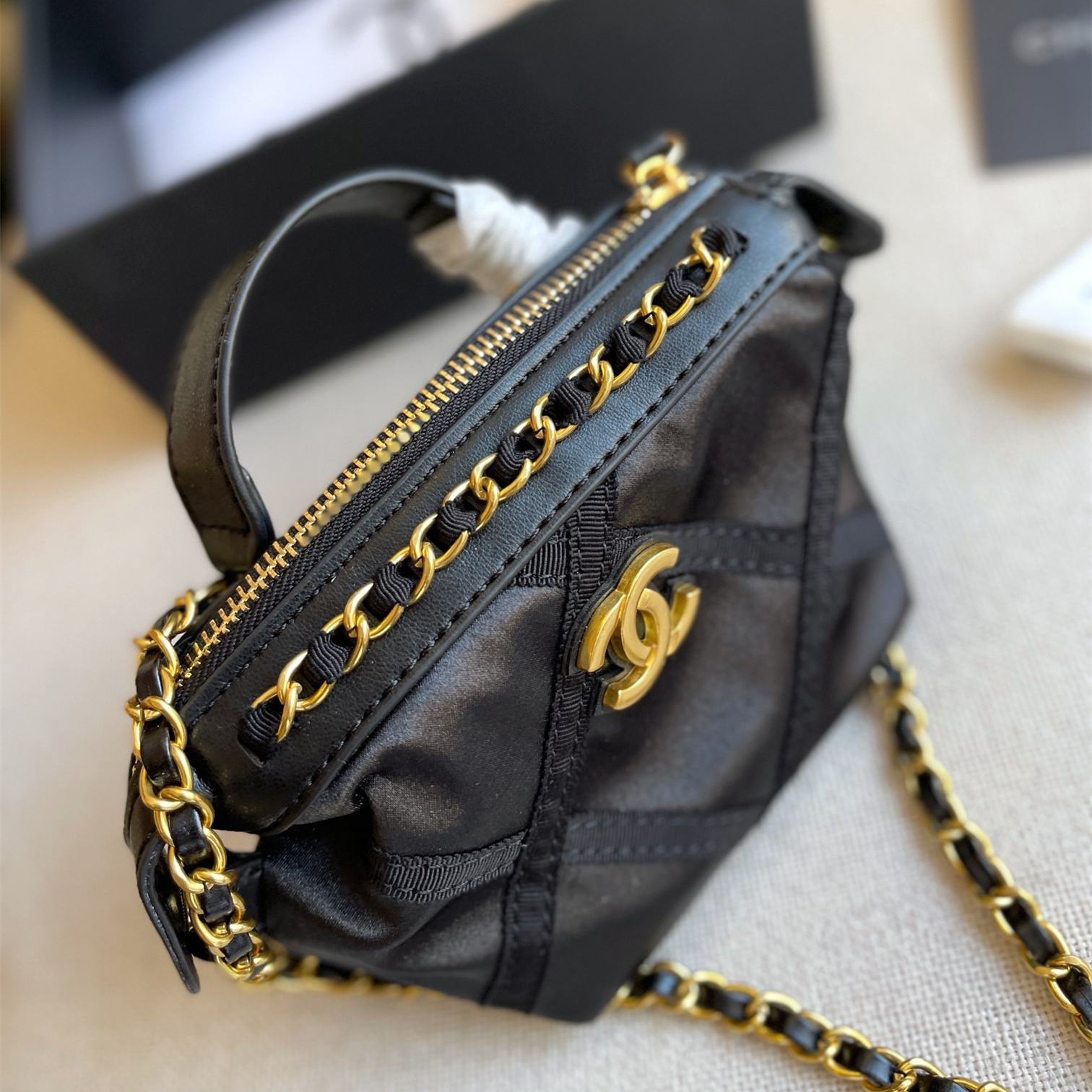 2022 NEW Chain Bag Size:12*11.5cm