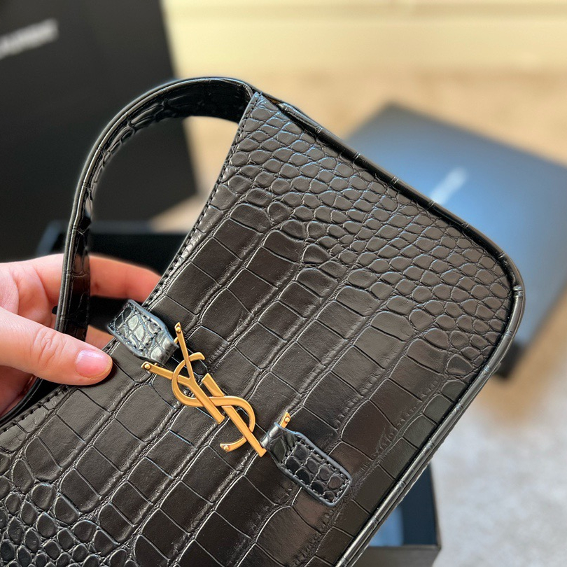 Le 5a7 Size:24×16×6cm