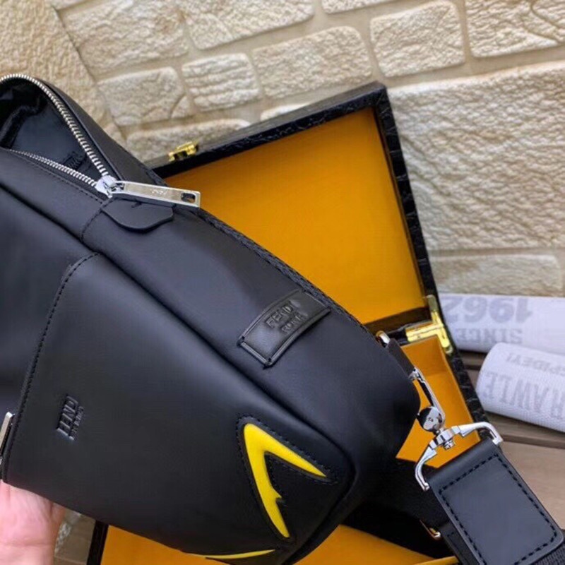 Men's Chest bag Shoulder Bag Size 30*17*6 cm