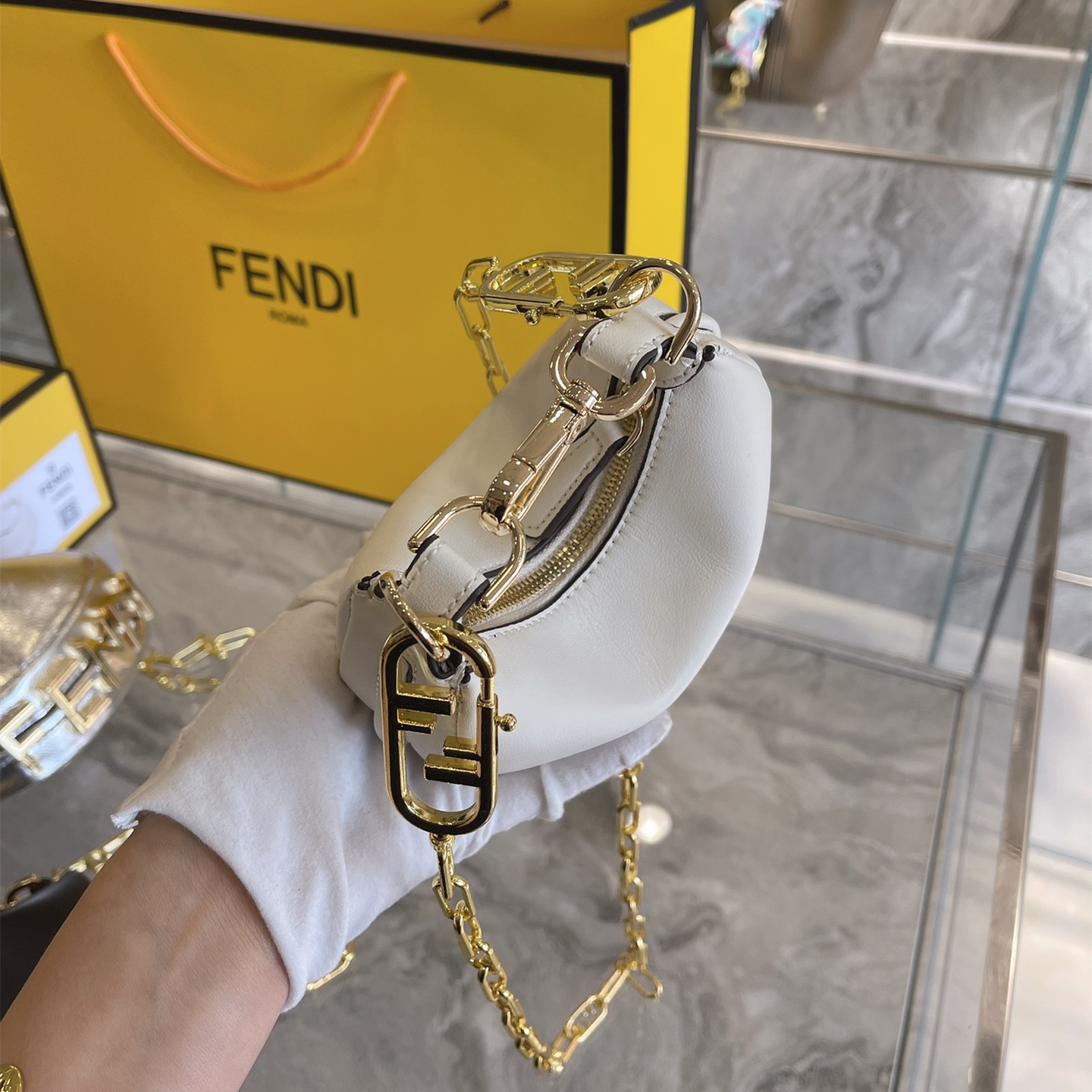 2022 new graphy Bags size:16.5*14* 5cm