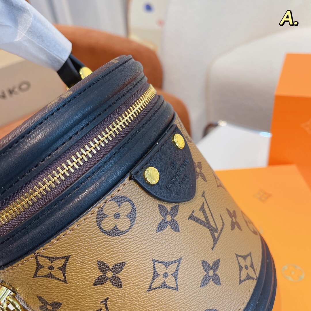 2022 New Bags size:15*14*18cm