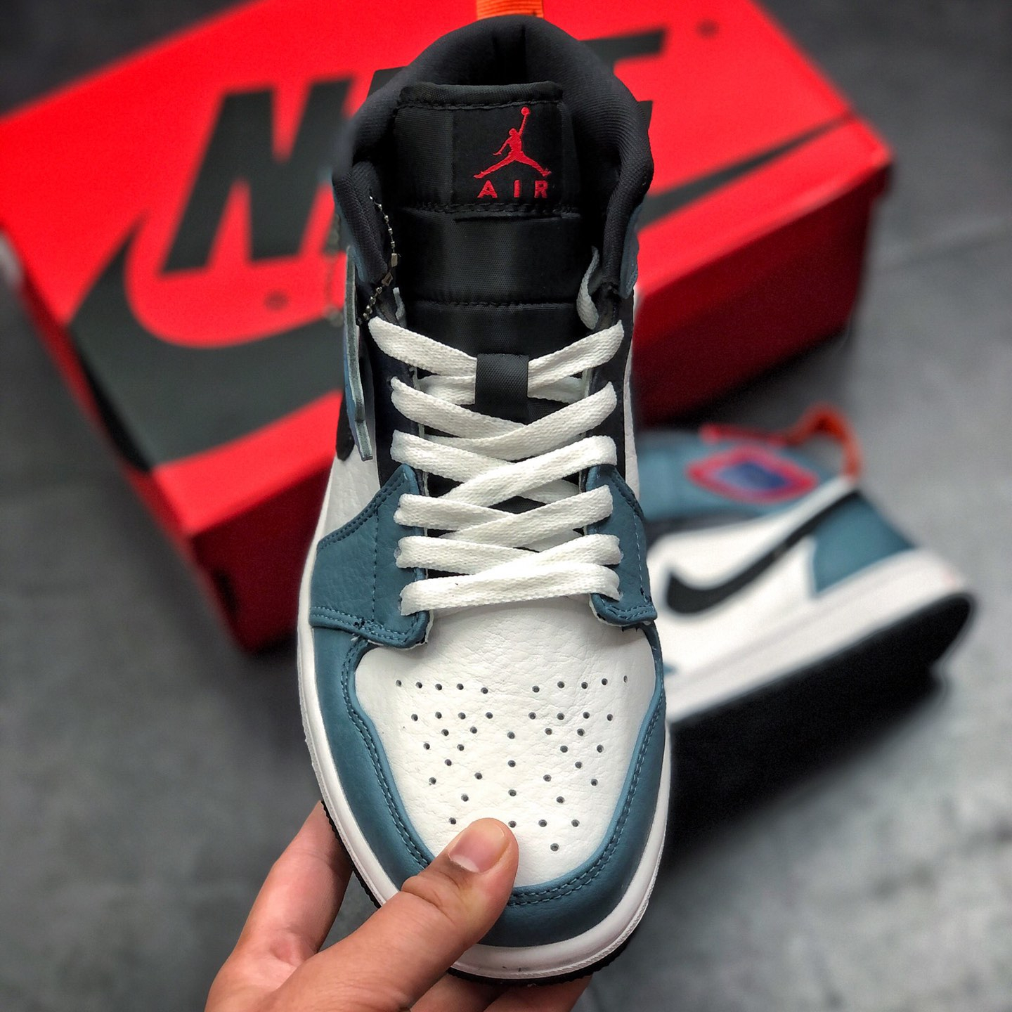 Air Jordan 1 Mid Leisure Board Shoes EU36-EU47.5/ US4-US13